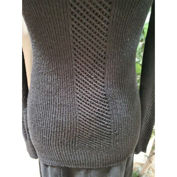 Sequence Women's Solid Black 100% Acrylic Long Sleeve Top & Skirt 2 Piece Suit 8 - Picture 5 of 10